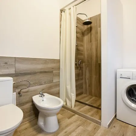 Discover Comfort: Charming & Spacious In The Old Town Appartement *