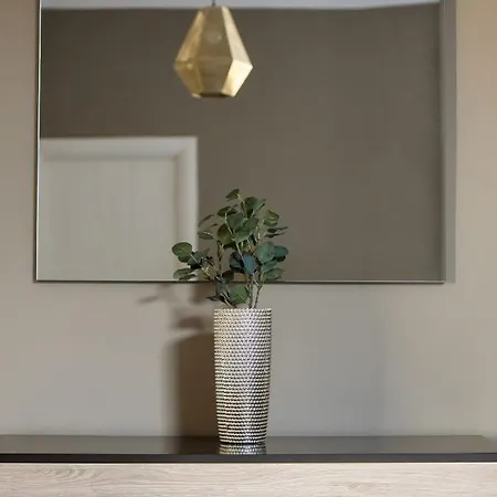 Διαμέρισμα Discover Comfort: Charming & Spacious In The Old Town Βουκουρέστι