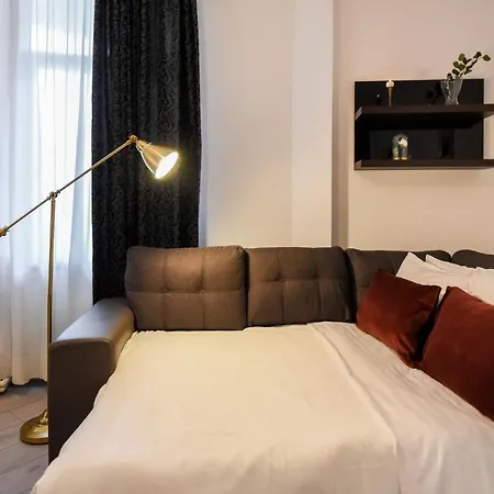 Apartment Discover Comfort: Charming & Spacious In The Old Town *
