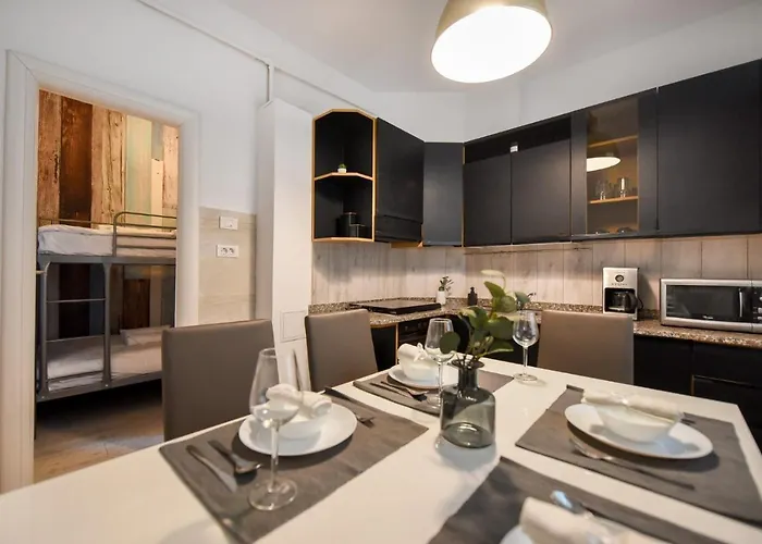 Daire Discover Comfort: Charming & Spacious In The Old Town Bükreş