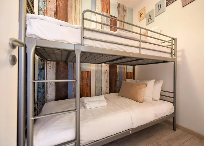 Daire Discover Comfort: Charming & Spacious In The Old Town *