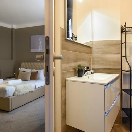 דירה Discover Comfort: Charming & Spacious In The Old Town בוקרשט